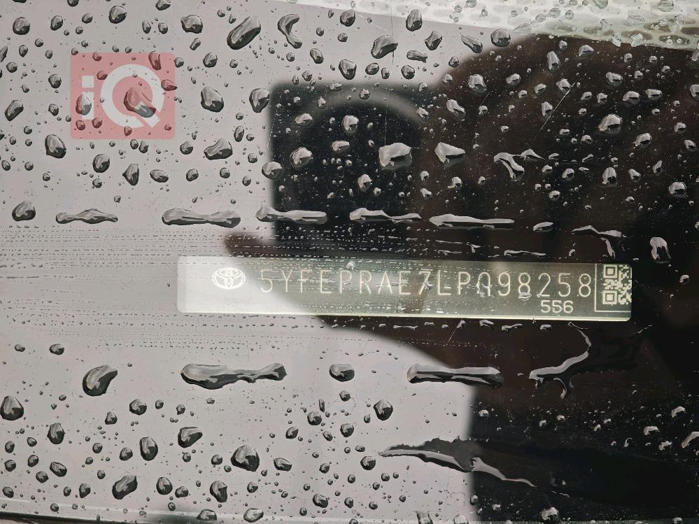 تۆیۆتا کۆرۆلا